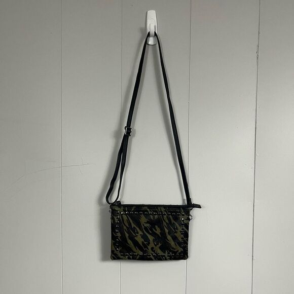 LAGGO Camo City Bag Studded Leather Pouch Crossbody Made in the USA - Picture 11 of 11